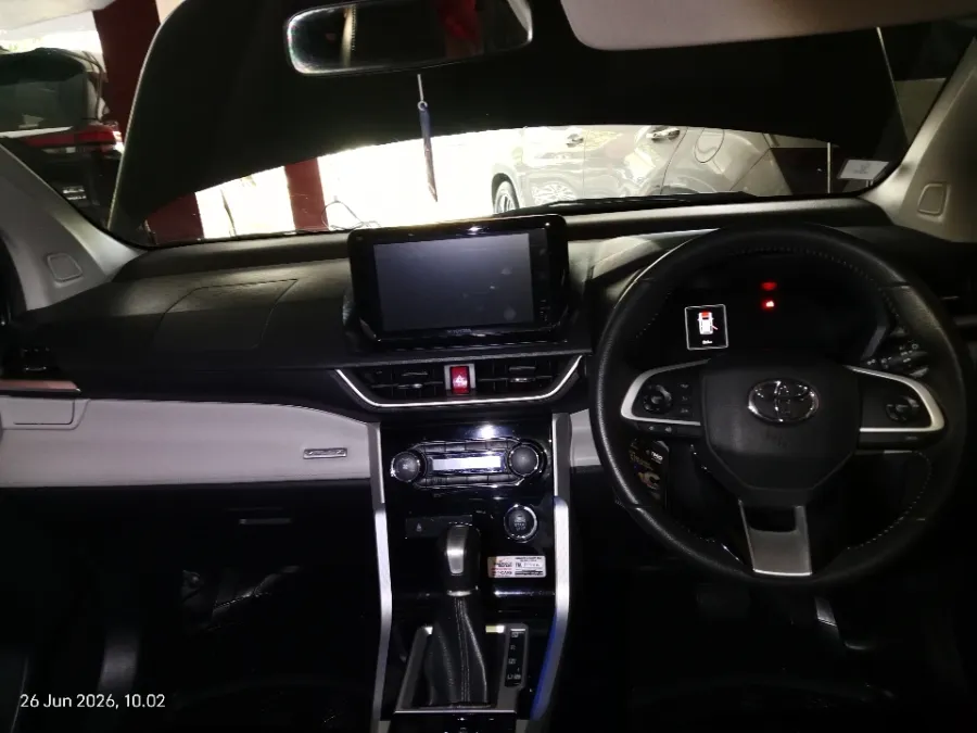 Foto Mobil Bekas Dashboard Toyota Veloz 1.5 Q tahun 2022