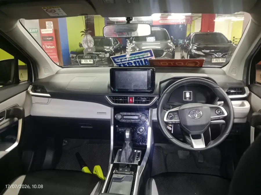 Foto Mobil Bekas Dashboard Toyota Veloz 1.5 Q tahun 2022