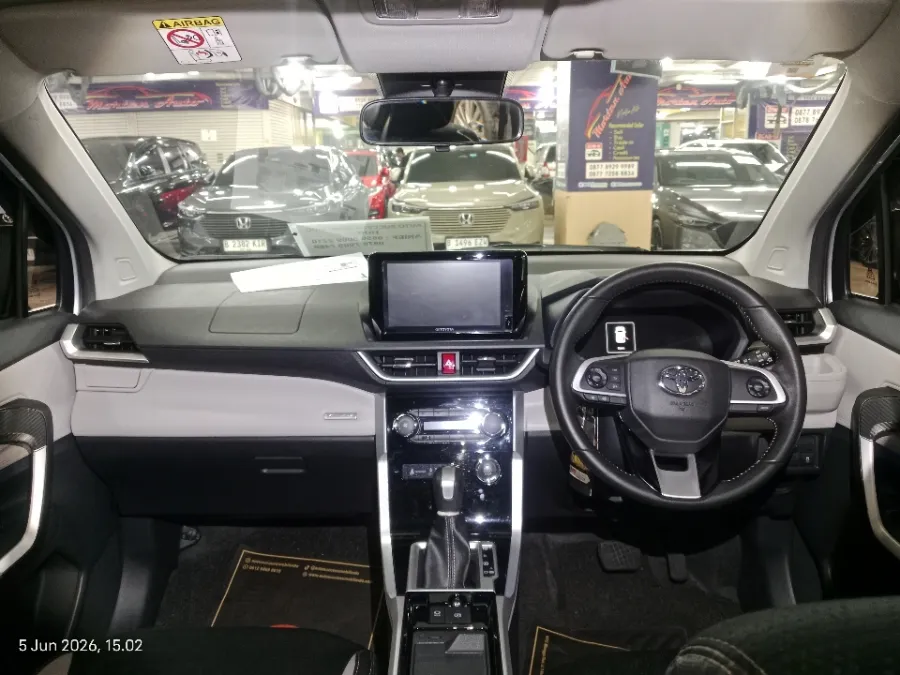 Foto Mobil Bekas Dashboard Toyota Veloz 1.5 Q tahun 2022