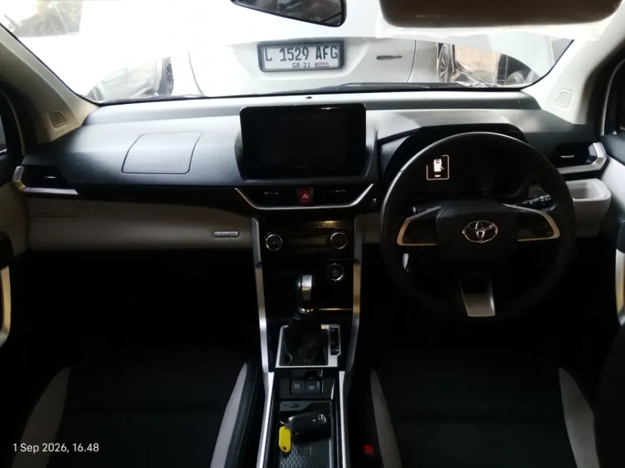 Foto Mobil Bekas Dashboard Toyota Veloz 1.5 Q tahun 2022