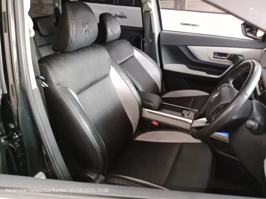 Foto Mobil Bekas Kabin Depan Toyota Veloz 1.5 Q tahun 2022