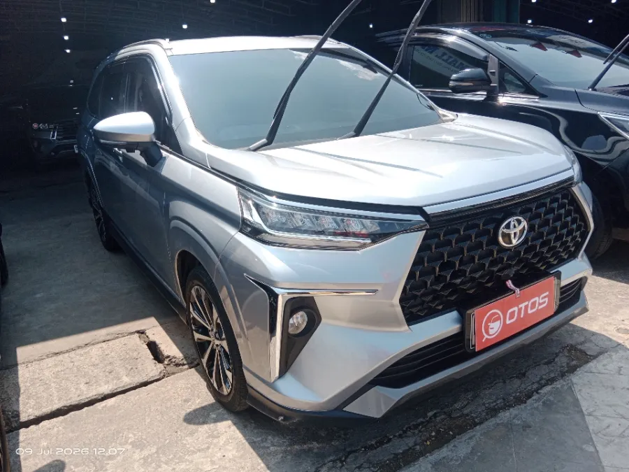 Foto Mobil Bekas Kanan Depan Toyota Veloz 1.5 Q tahun 2022