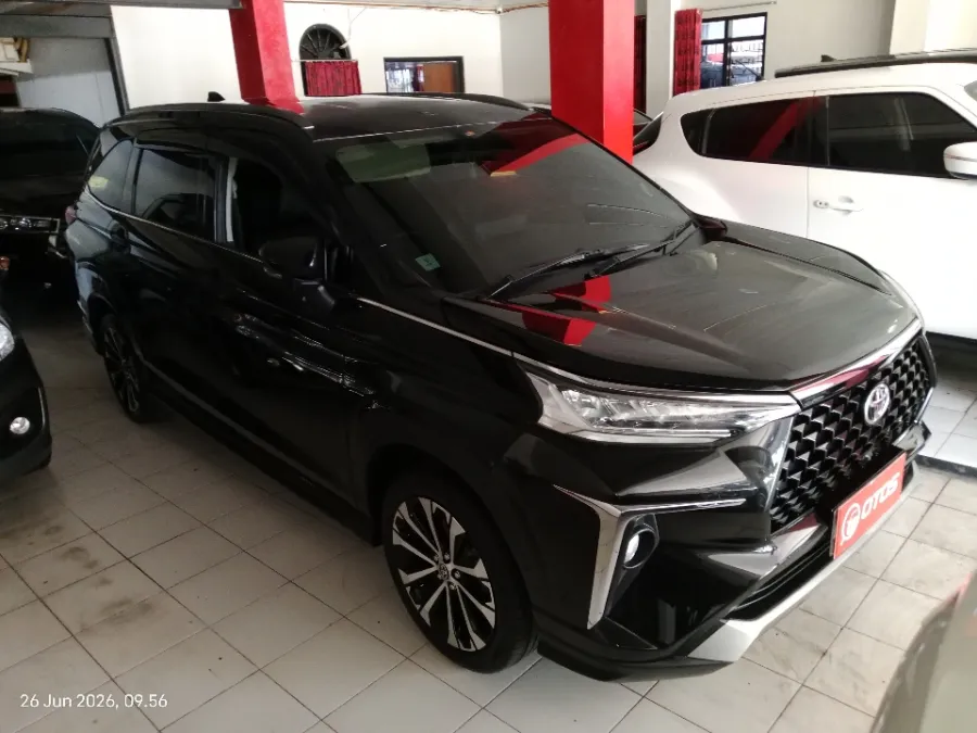 Foto Mobil Bekas Kanan Depan Toyota Veloz 1.5 Q tahun 2022