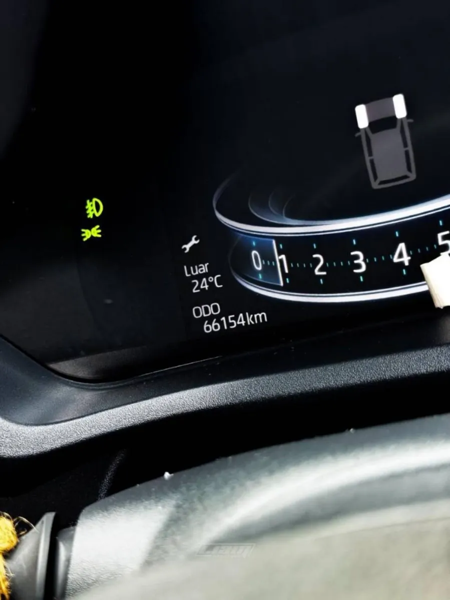 Foto Mobil Bekas Odometer Toyota Veloz 1.5 Q tahun 2022
