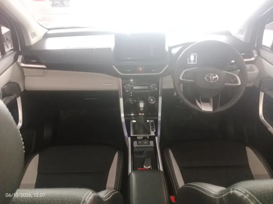 Foto Mobil Bekas Dashboard Toyota Veloz 1.5 Q tahun 2023