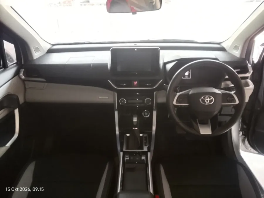 Foto Mobil Bekas Dashboard Toyota Veloz 1.5 Q tahun 2023