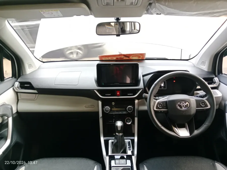 Foto Mobil Bekas Dashboard Toyota Veloz 1.5 Q tahun 2023