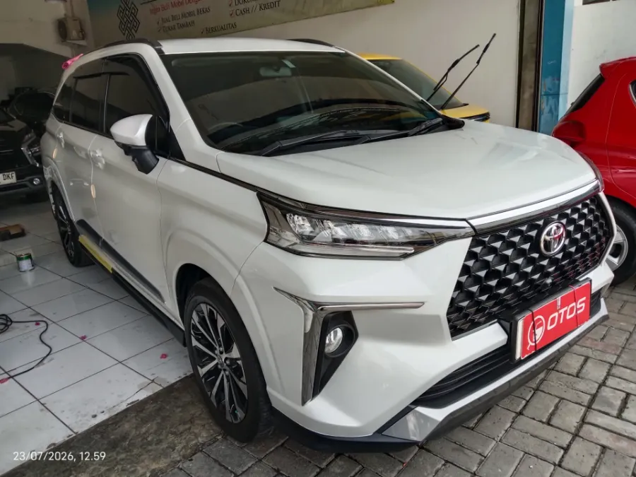 Foto Mobil Bekas Kanan Depan Toyota Veloz 1.5 Q tahun 2023