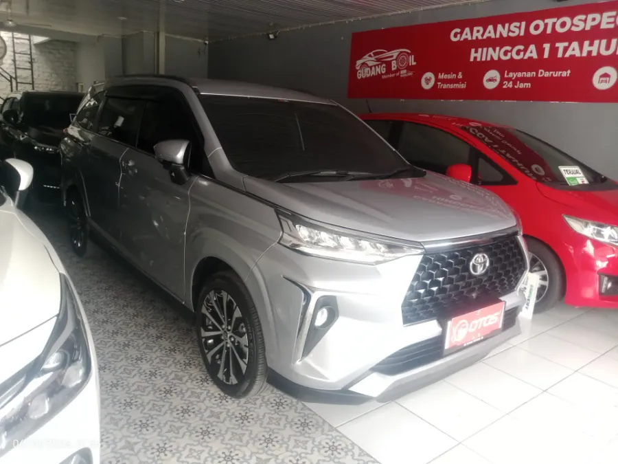 Foto Mobil Bekas Kanan Depan Toyota Veloz 1.5 Q tahun 2023