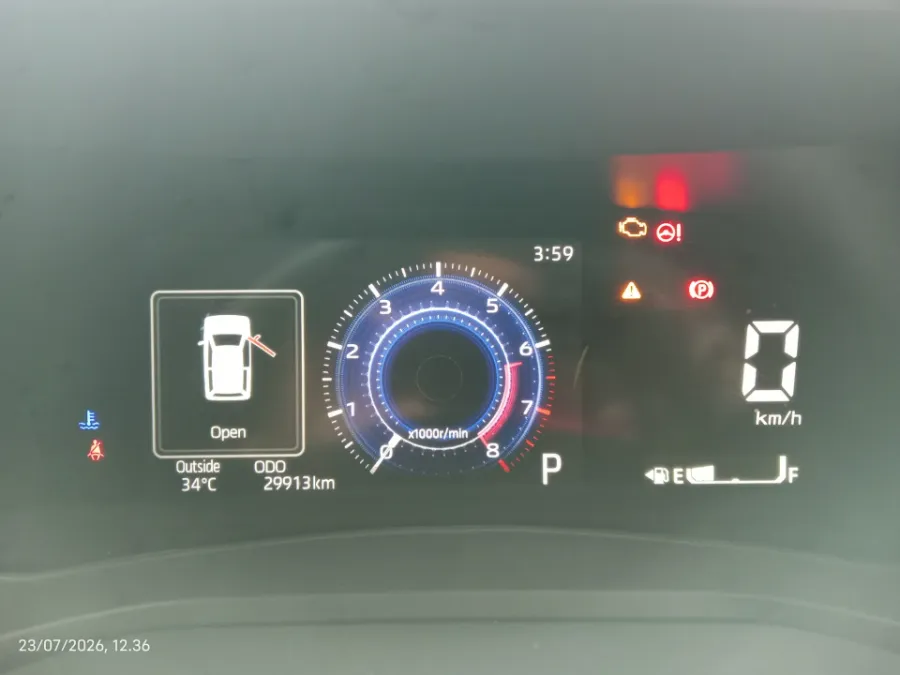Foto Mobil Bekas Odometer Toyota Veloz 1.5 Q tahun 2023