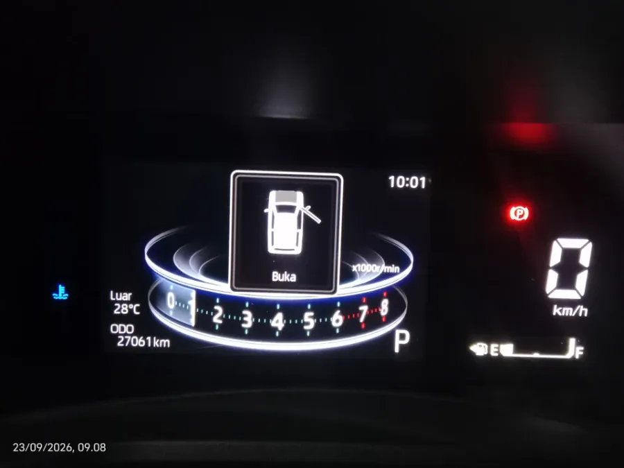 Foto Mobil Bekas Odometer Toyota Veloz 1.5 Q tahun 2023