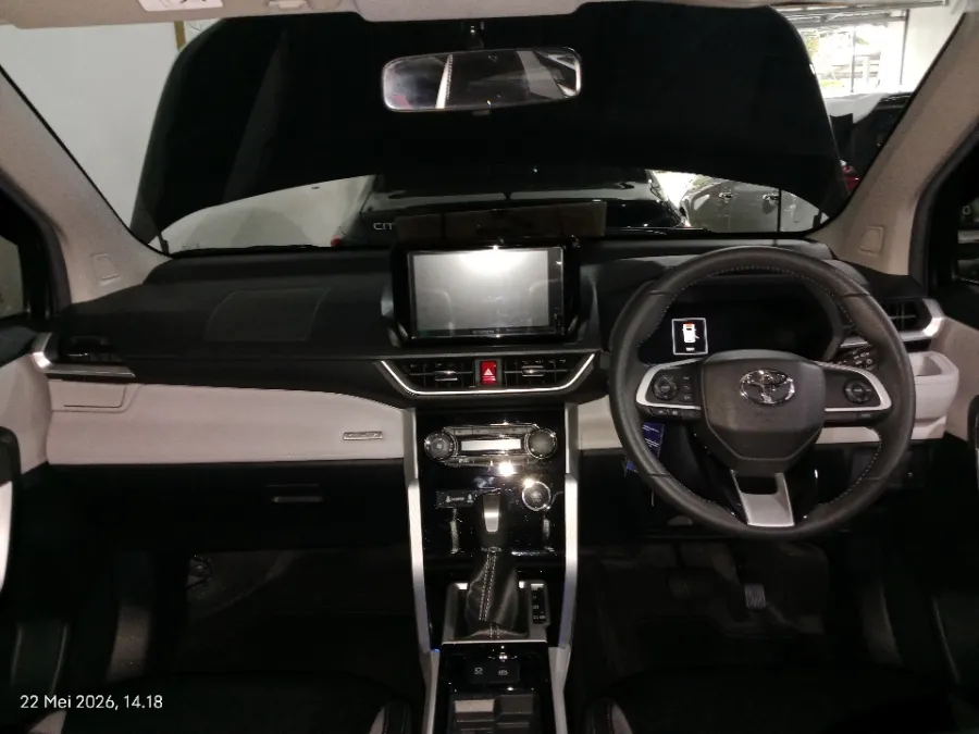Foto Mobil Bekas Dashboard Toyota Veloz 1.5 Q tahun 2024