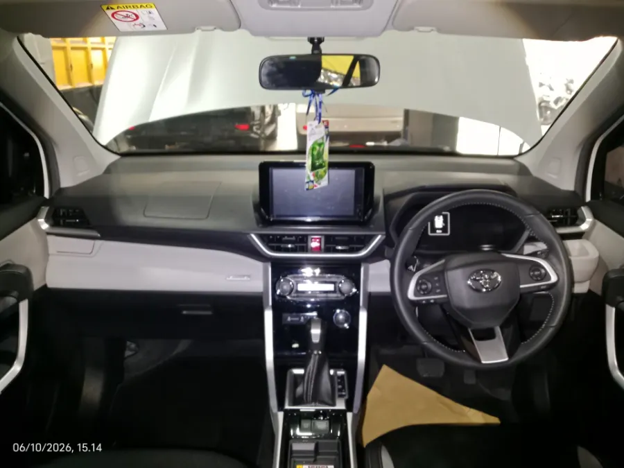 Foto Mobil Bekas Dashboard Toyota Veloz 1.5 Q tahun 2024