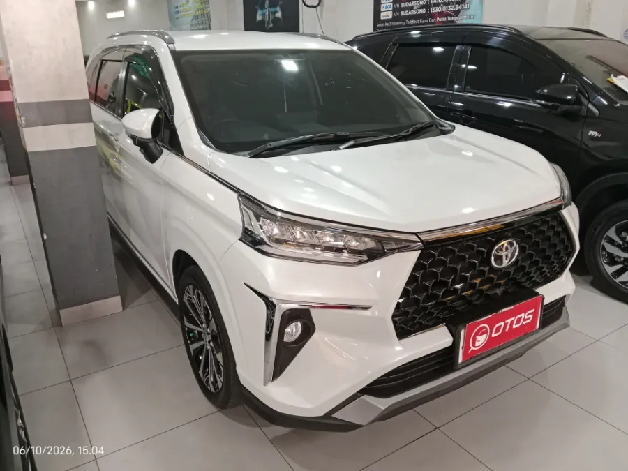 Foto Mobil Bekas Kanan Depan Toyota Veloz 1.5 Q tahun 2024