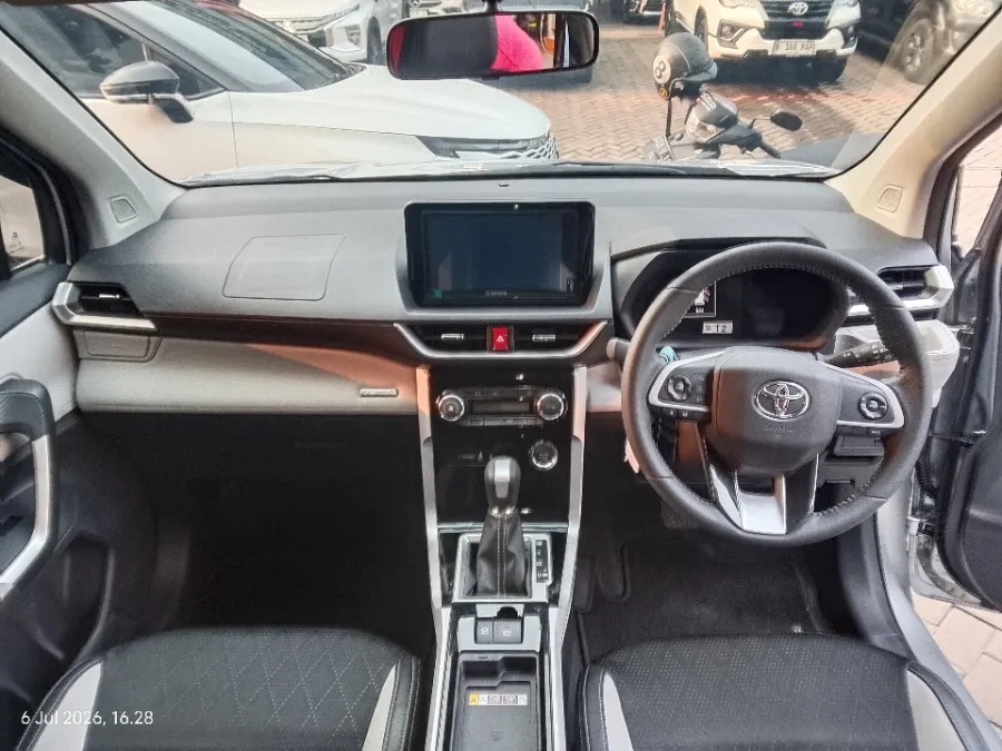 Foto Mobil Bekas Dashboard Toyota Veloz 1.5 Q tahun 2025