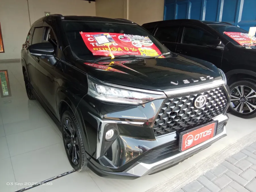 Foto Mobil Bekas Kanan Depan Toyota Veloz 1.5 Q tahun 2025