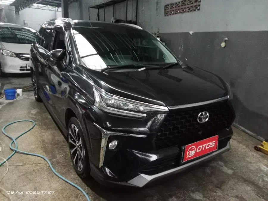 Foto Mobil Bekas Kanan Depan Toyota Veloz 1.5 Q TSS tahun 2021