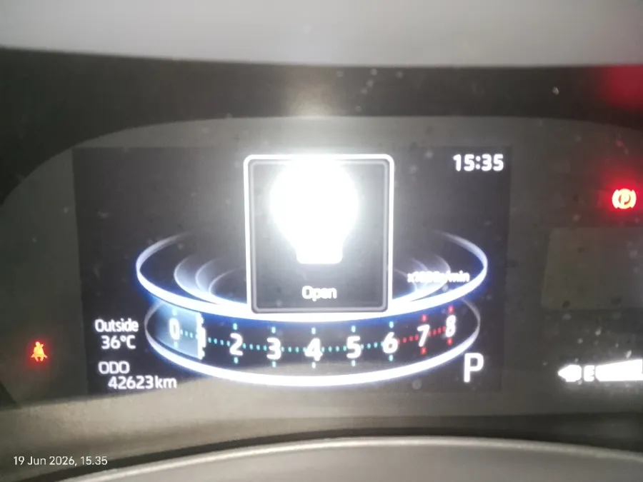 Foto Mobil Bekas Odometer Toyota Veloz 1.5 Q TSS tahun 2021