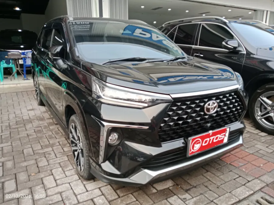 Foto Mobil Bekas Kanan Depan Toyota Veloz 1.5 Q TSS tahun 2023