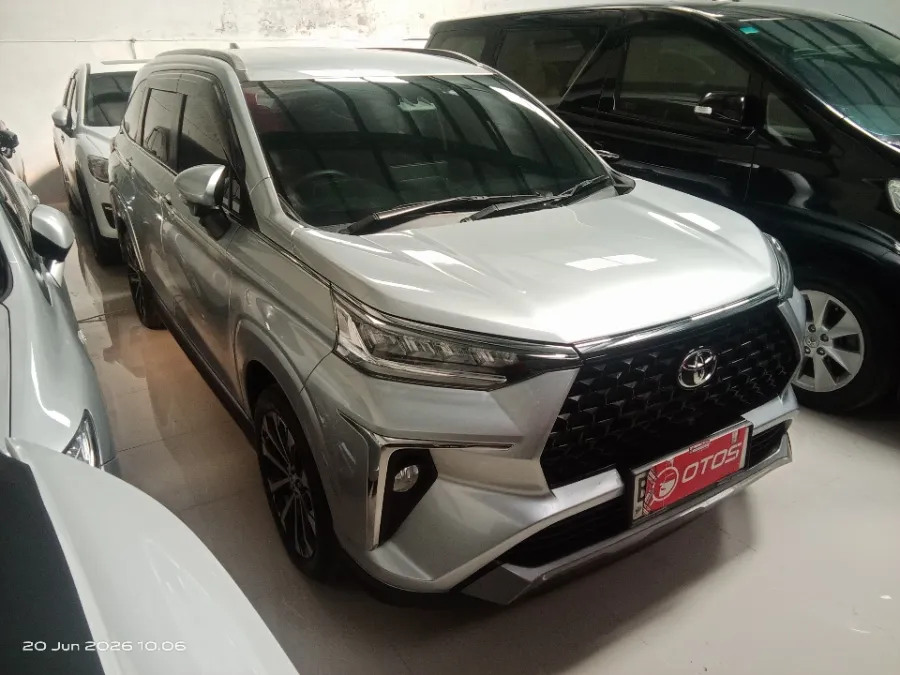Foto Mobil Bekas Kanan Depan Toyota Veloz 1.5 Q TSS tahun 2024