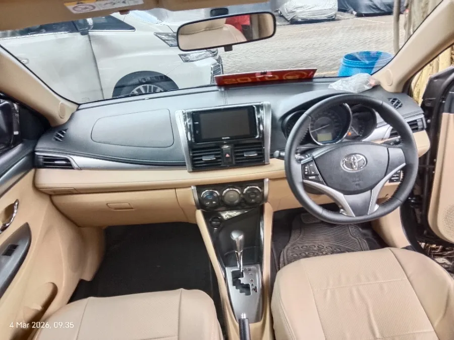 Foto Mobil Bekas Dashboard Toyota Vios 1.5 G tahun 2017