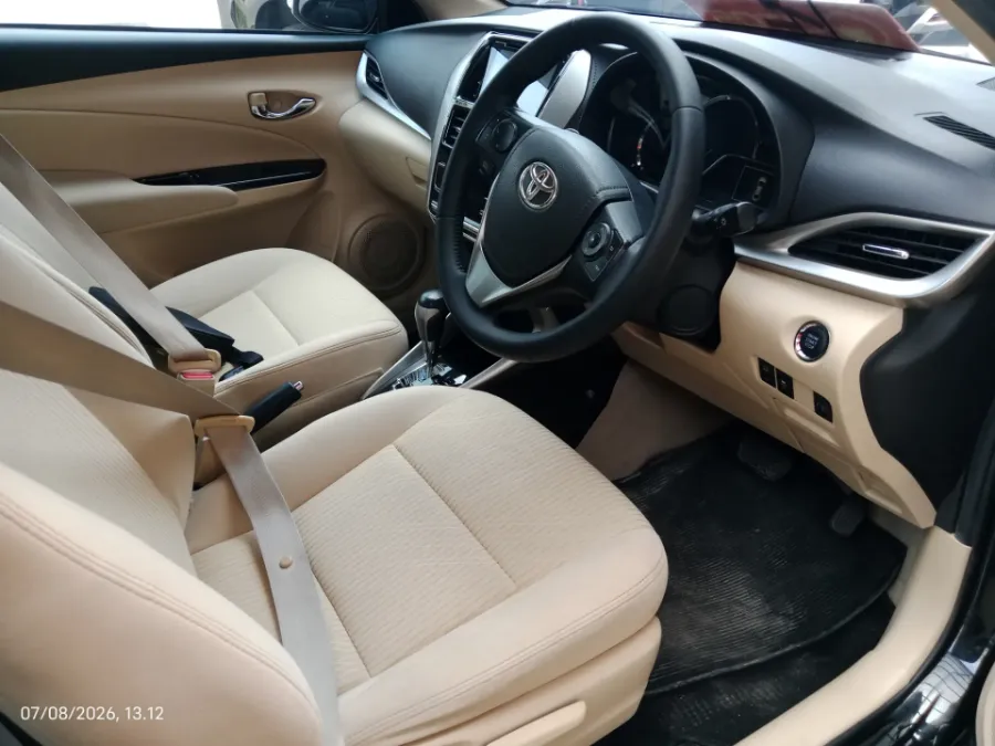 Foto Mobil Bekas Kabin Depan Toyota Vios 1.5 G tahun 2019