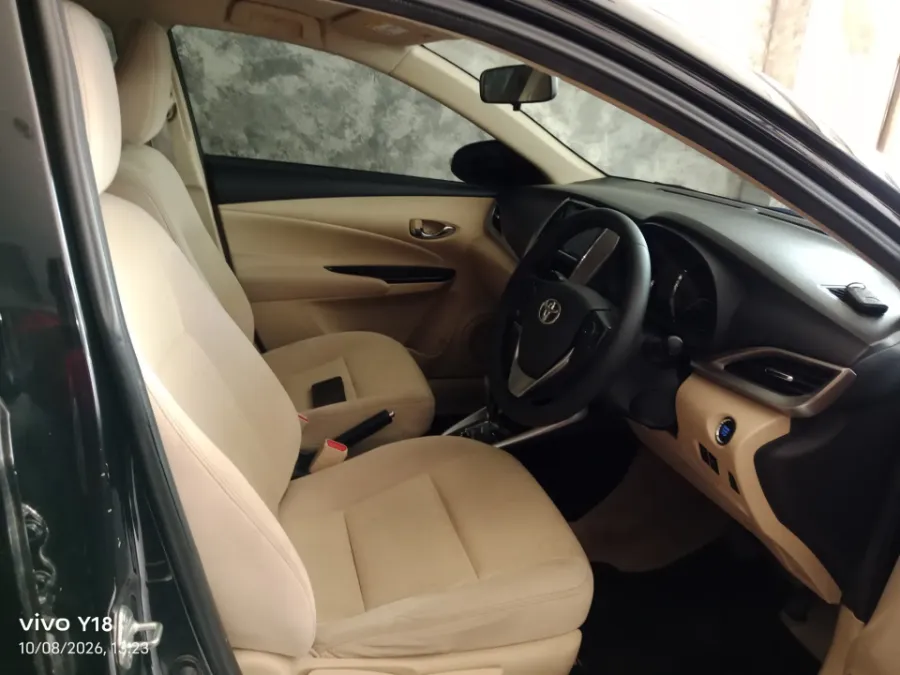 Foto Mobil Bekas Kabin Depan Toyota Vios 1.5 G tahun 2019
