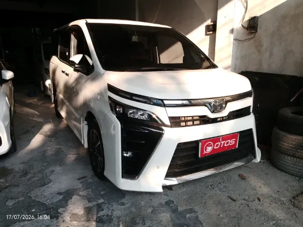 2017 Toyota Voxy 2.0