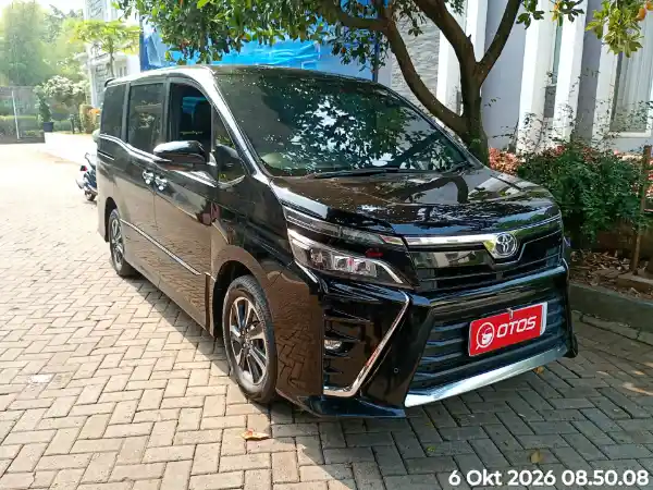 2017 Toyota Voxy 2.0