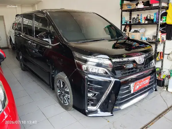 2018 Toyota Voxy 2.0