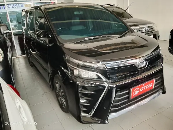 2018 Toyota Voxy 2.0