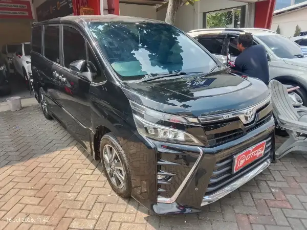 2018 Toyota Voxy 2.0