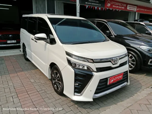2018 Toyota Voxy 2.0 - Foto 1 dari 6