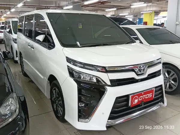 2018 Toyota Voxy 2.0