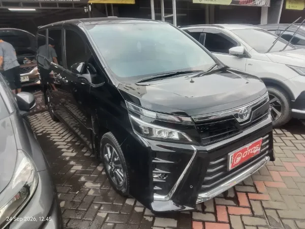 2018 Toyota Voxy 2.0
