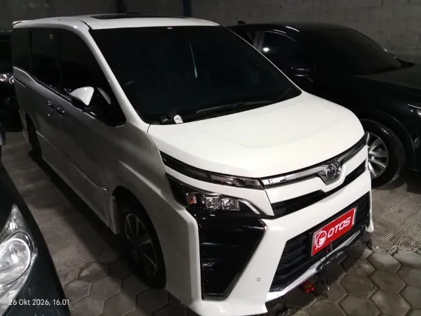 2018 Toyota Voxy 2.0