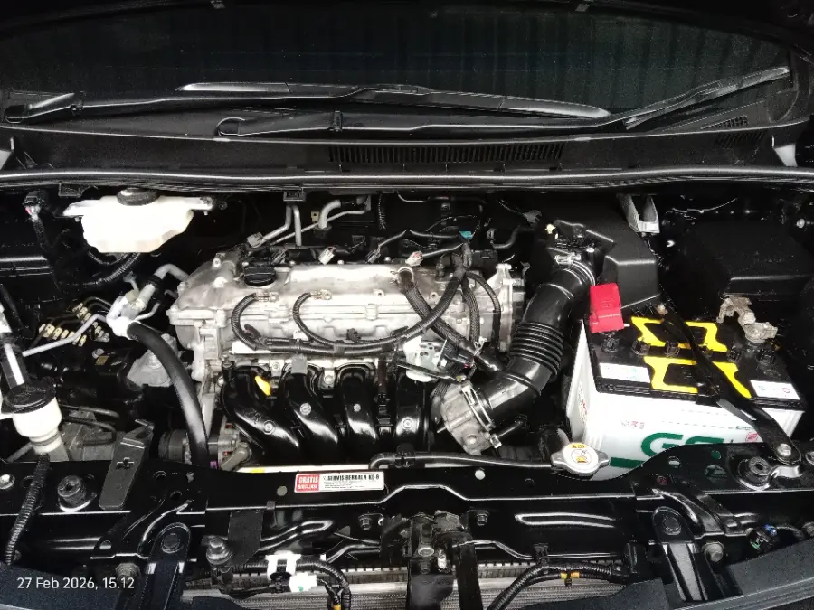 Foto Mobil Bekas Mesin Toyota Voxy 2.0 tahun 2018