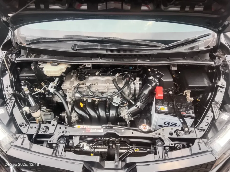 Foto Mobil Bekas Mesin Toyota Voxy 2.0 tahun 2018