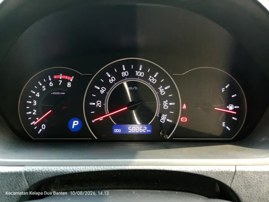 Foto Mobil Bekas Odometer Toyota Voxy 2.0 tahun 2018