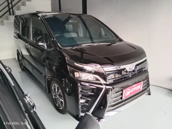 2019 Toyota Voxy 2.0
