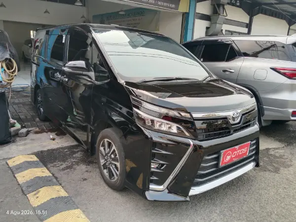 2019 Toyota Voxy 2.0