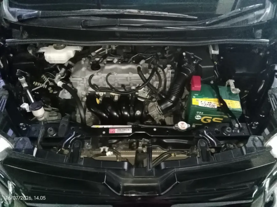 Foto Mobil Bekas Mesin Toyota Voxy 2.0 tahun 2019