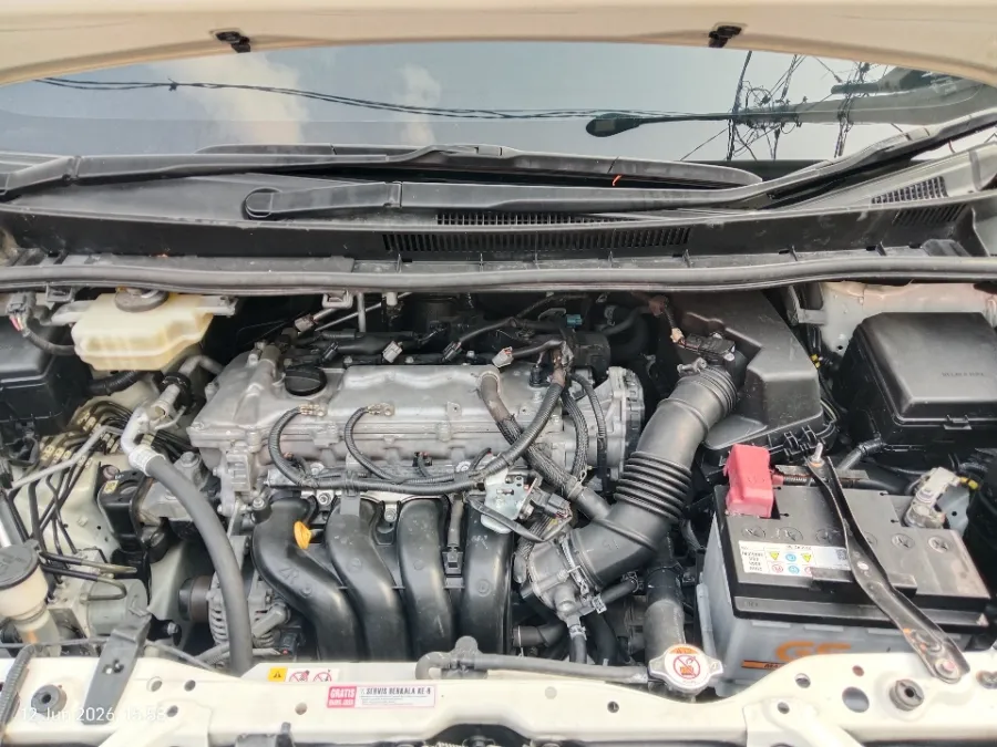 Foto Mobil Bekas Mesin Toyota Voxy 2.0 tahun 2019