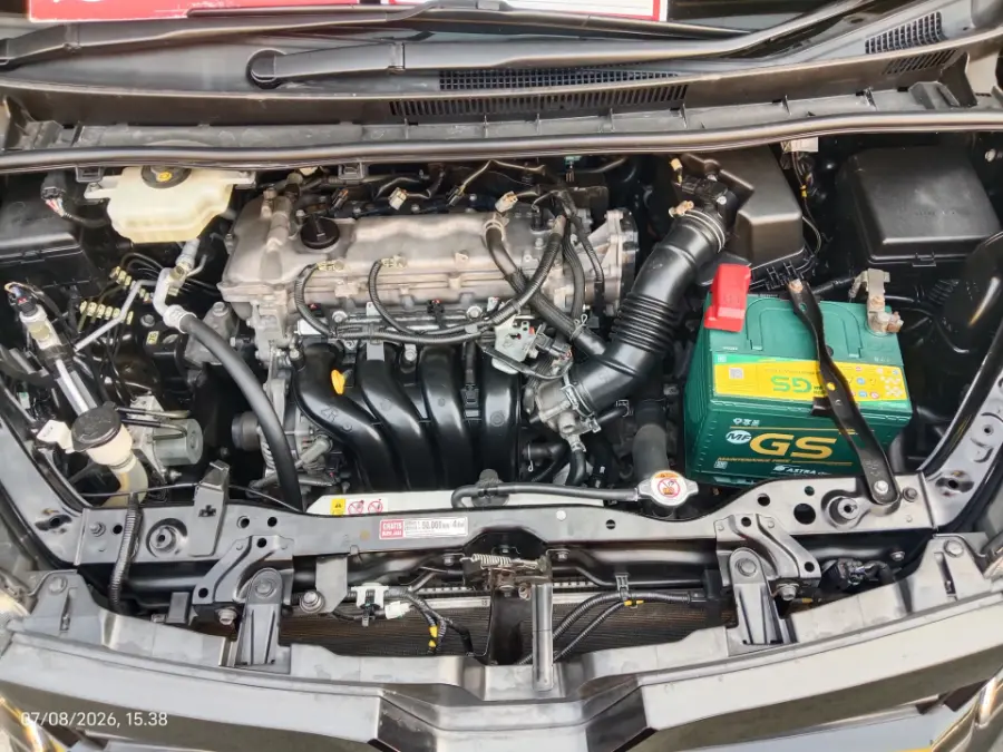 Foto Mobil Bekas Mesin Toyota Voxy 2.0 tahun 2019