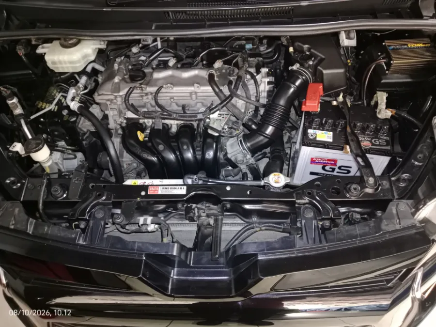Foto Mobil Bekas Mesin Toyota Voxy 2.0 tahun 2019