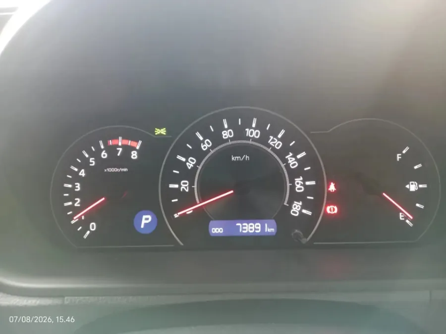 Foto Mobil Bekas Odometer Toyota Voxy 2.0 tahun 2019