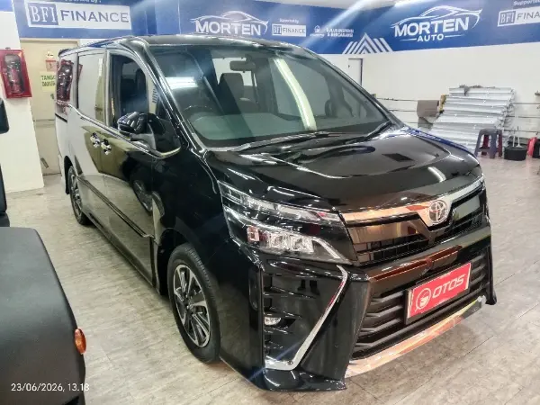 2020 Toyota Voxy 2.0