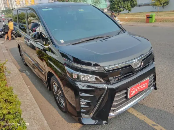 2020 Toyota Voxy 2.0