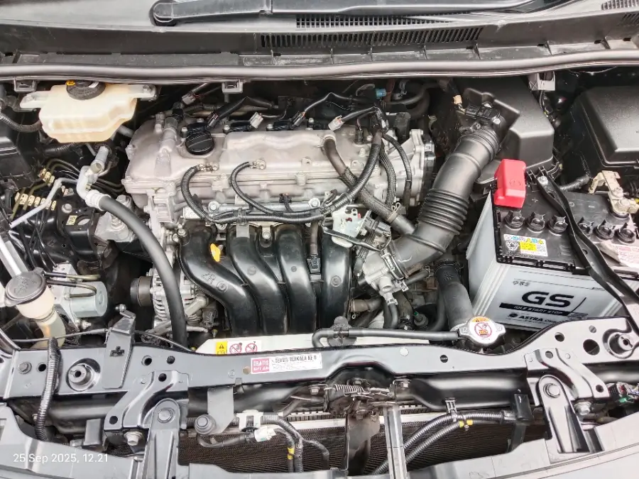 Foto Mobil Bekas Mesin Toyota Voxy 2.0 tahun 2020