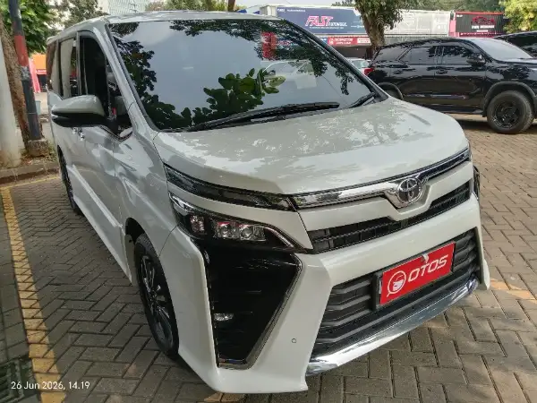 2021 Toyota Voxy 2.0